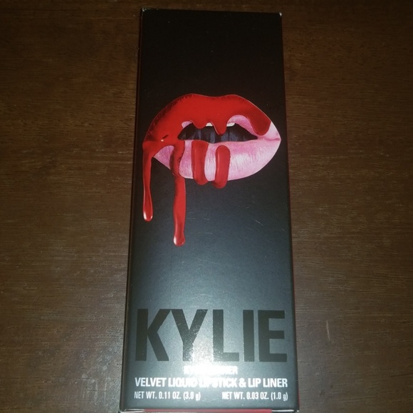 Kylie Cosmetics Other - 🎉❤HOST PICK❤🎉 Kylie Lip Kit - Red Velvet